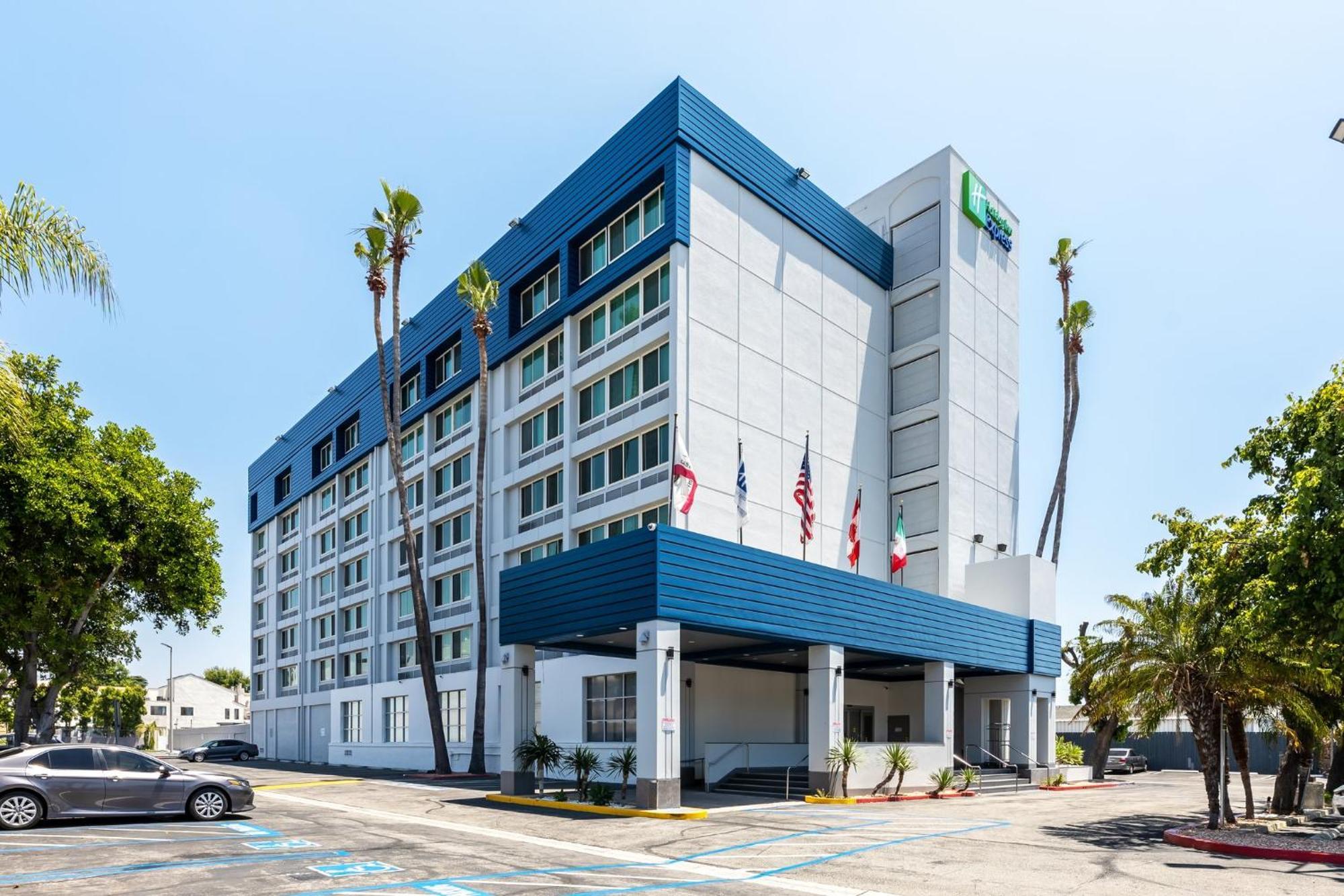 Holiday Inn Express Van Nuys By Ihg Los Angeles Exterior photo